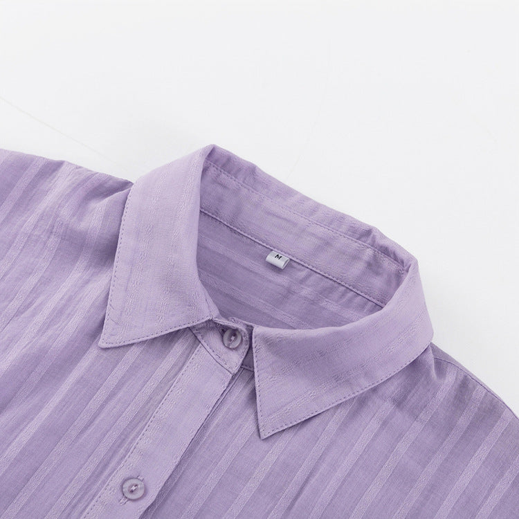Violett | Leichtes und Luftiges Button-Up und Shorts Ensemble