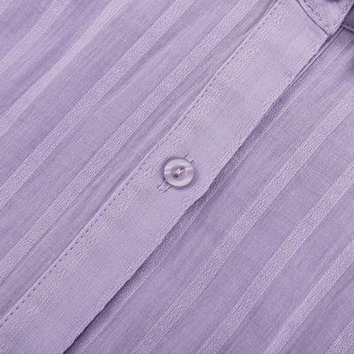 Violett | Leichtes und Luftiges Button-Up und Shorts Ensemble