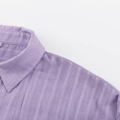 Violett | Leichtes und Luftiges Button-Up und Shorts Ensemble
