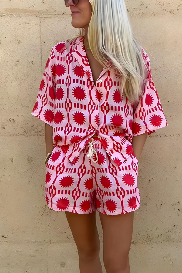 Cecilia - Bedrucktes Shirt und Shorts-Set im Strandstil