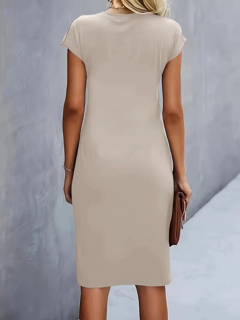 Adelina – Stilvolles Kleid Mit Rundhalsausschnitt