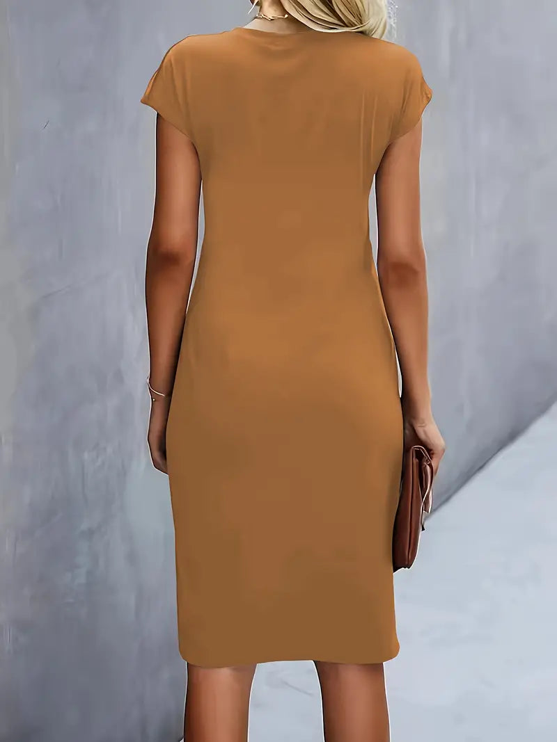 Adelina – Stilvolles Kleid Mit Rundhalsausschnitt