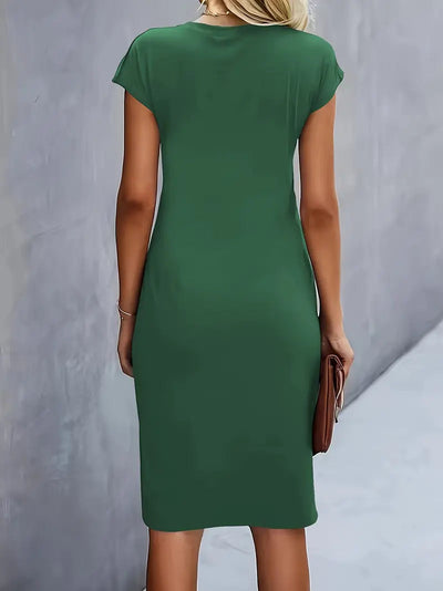 Adelina – Stilvolles Kleid Mit Rundhalsausschnitt