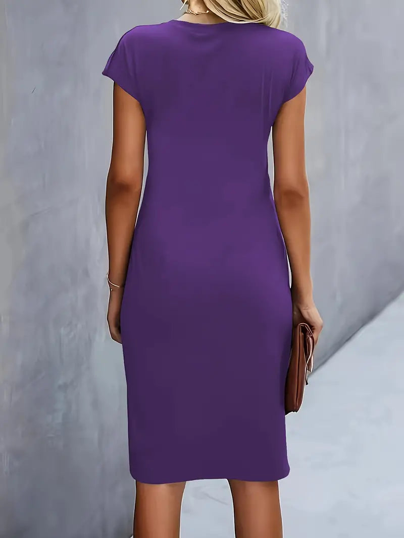 Adelina – Stilvolles Kleid Mit Rundhalsausschnitt