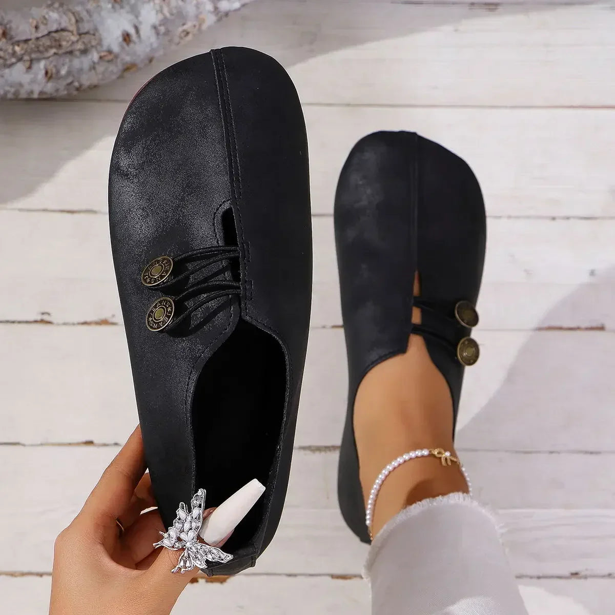 NOIRA WILDLEDER LOAFER