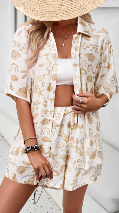 Carmen - Sommer Floral Bedrucktes Hemd und Shorts Set