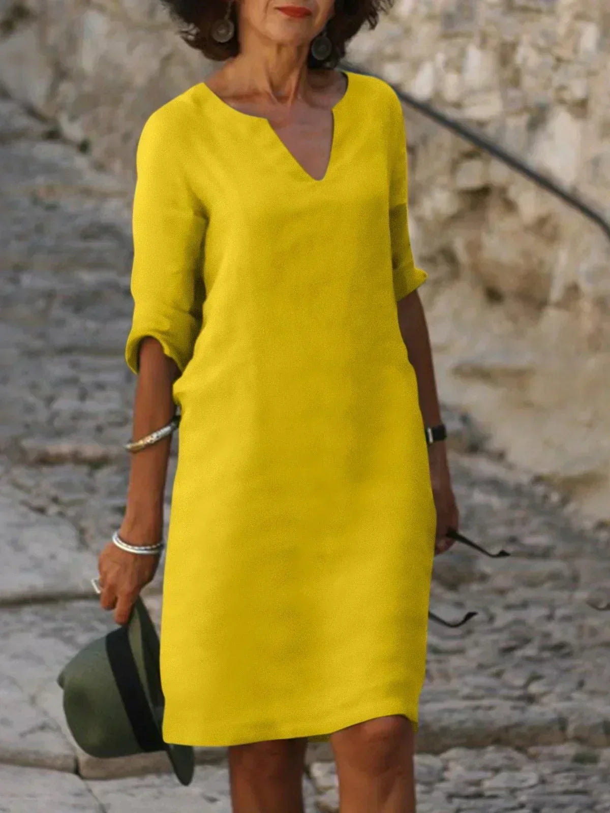 Suzan - Elegantes Kleid mit V-Ausschnitt